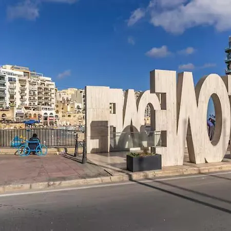 Spinola Seafront Loft Deluxe *