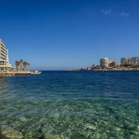 Spinola Seafront Loft Deluxe *