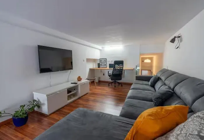 Spinola Seafront Loft Deluxe アパート