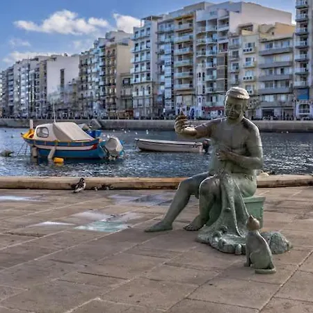 Spinola Seafront Loft Deluxe San Ġiljan