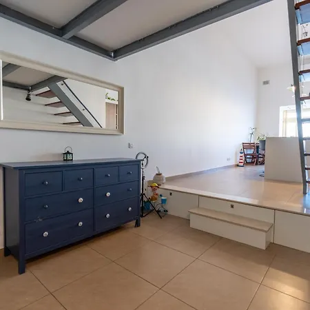 Spinola Seafront Loft Deluxe San Ġiljan