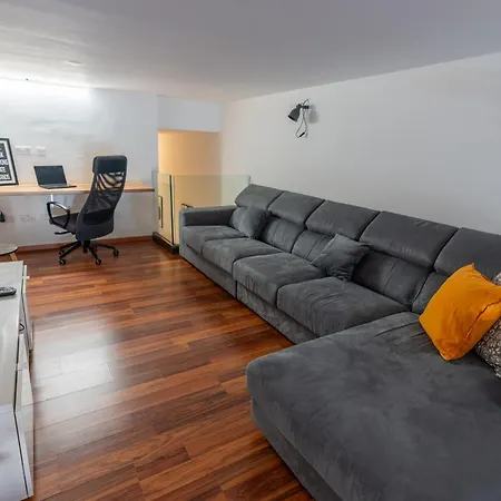 Spinola Seafront Loft Deluxe * San Ġiljan