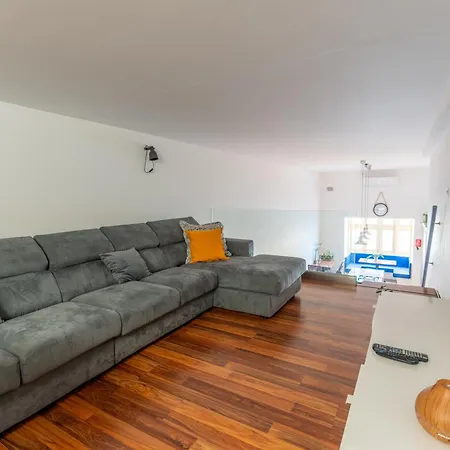 Spinola Seafront Loft Deluxe Apartment *