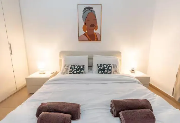 Apartamento Spinola Seafront Loft Deluxe *