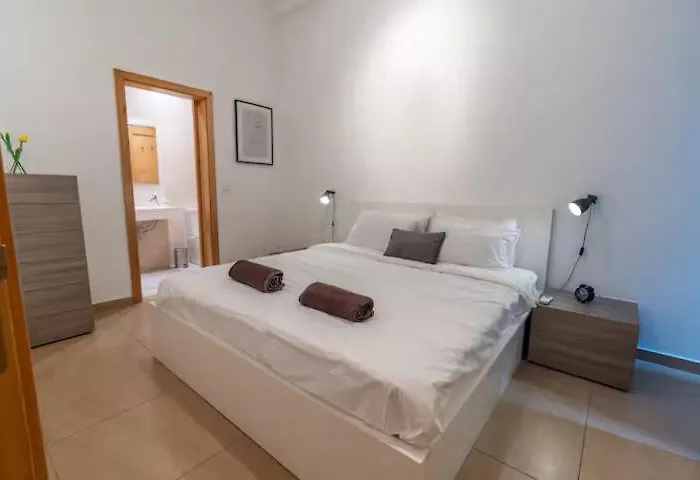 Spinola Seafront Loft Deluxe * San Julián