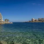 Spinola Seafront Loft Deluxe *