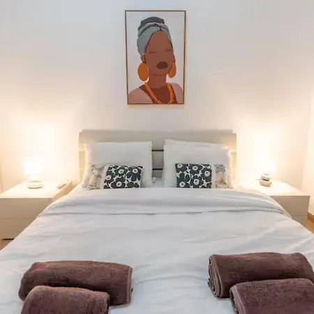 Apartamento Spinola Seafront Loft Deluxe *