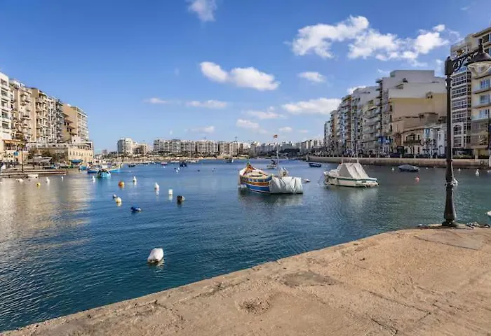 Apartamento Spinola Seafront Loft Deluxe *